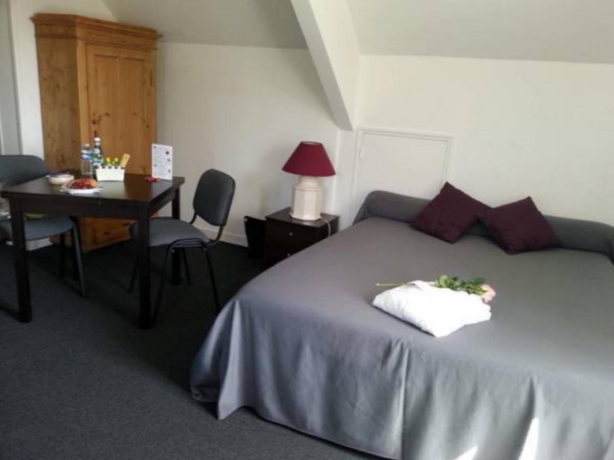 Hotel La Roche Du Marais Omonville-la-Petite Zimmer foto