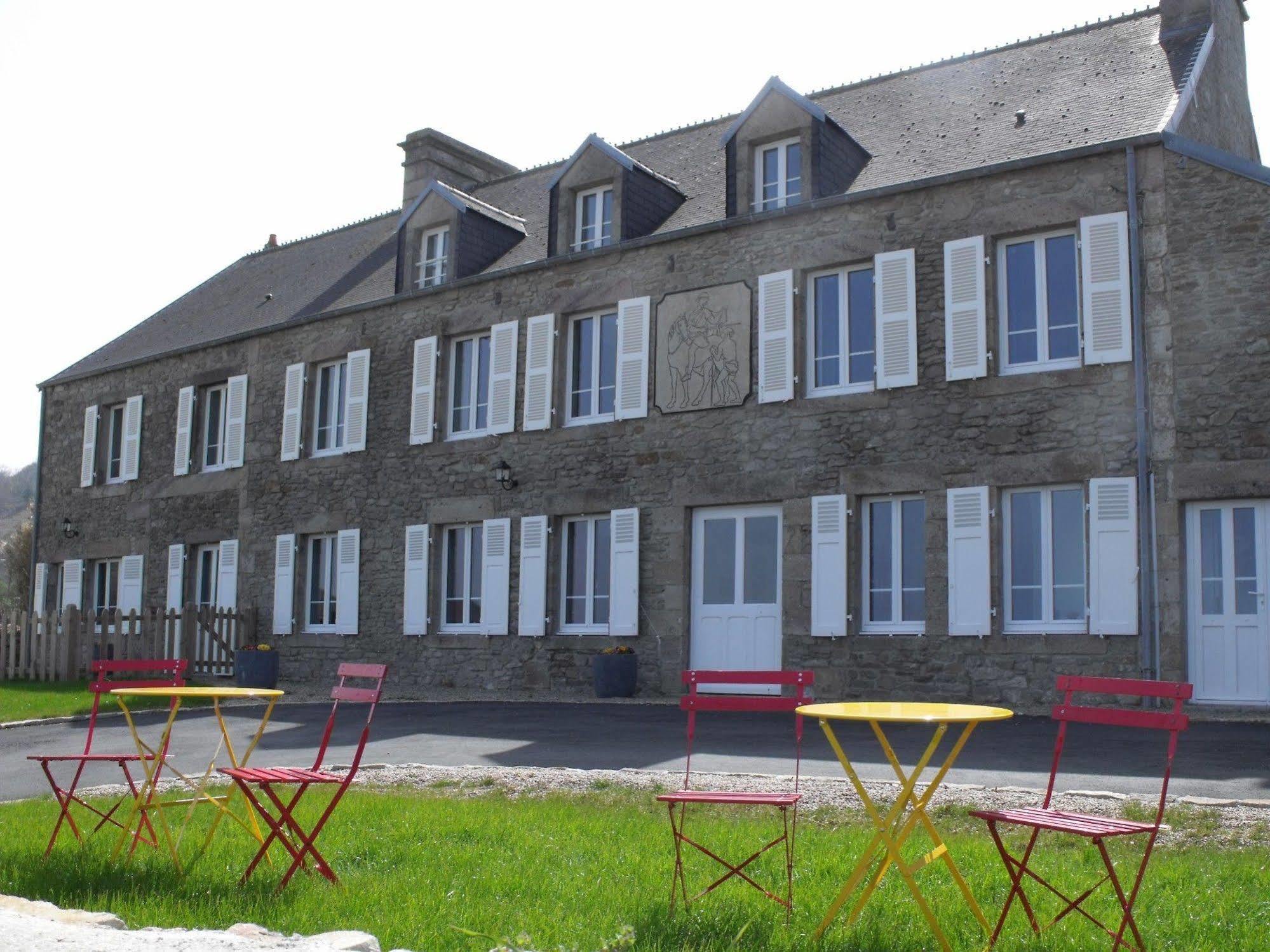 Hotel La Roche Du Marais Omonville-la-Petite Exterior foto