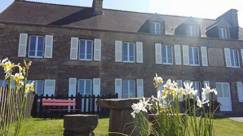 Hotel La Roche Du Marais Omonville-la-Petite Exterior foto